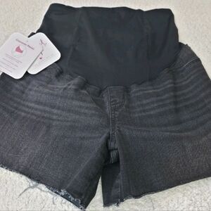 NEW Isabel Maternity Crossover Panel Midi Black Jean Shorts Sz 2 Ingrid & Isabel